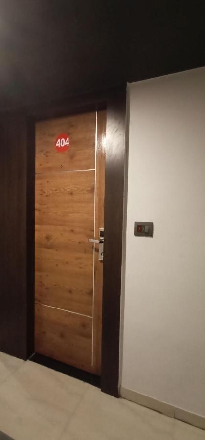 Hotel Maan Residency Ahmedabad Eksteriør billede